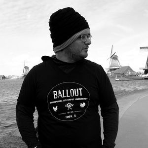 Meet your Posher, Chase